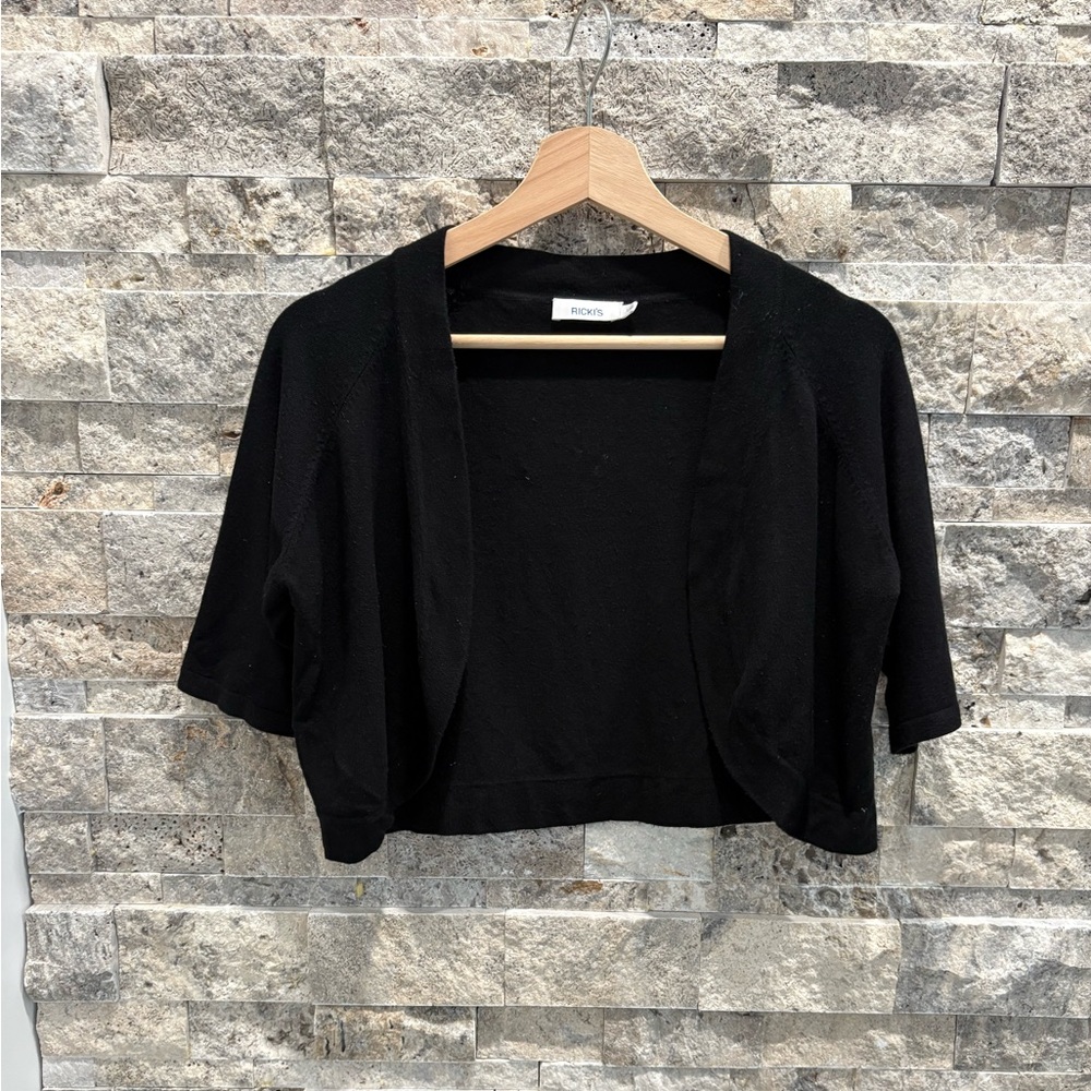 Ricki’s Elegant Black Women's Shrug size L 
Very soft fabric